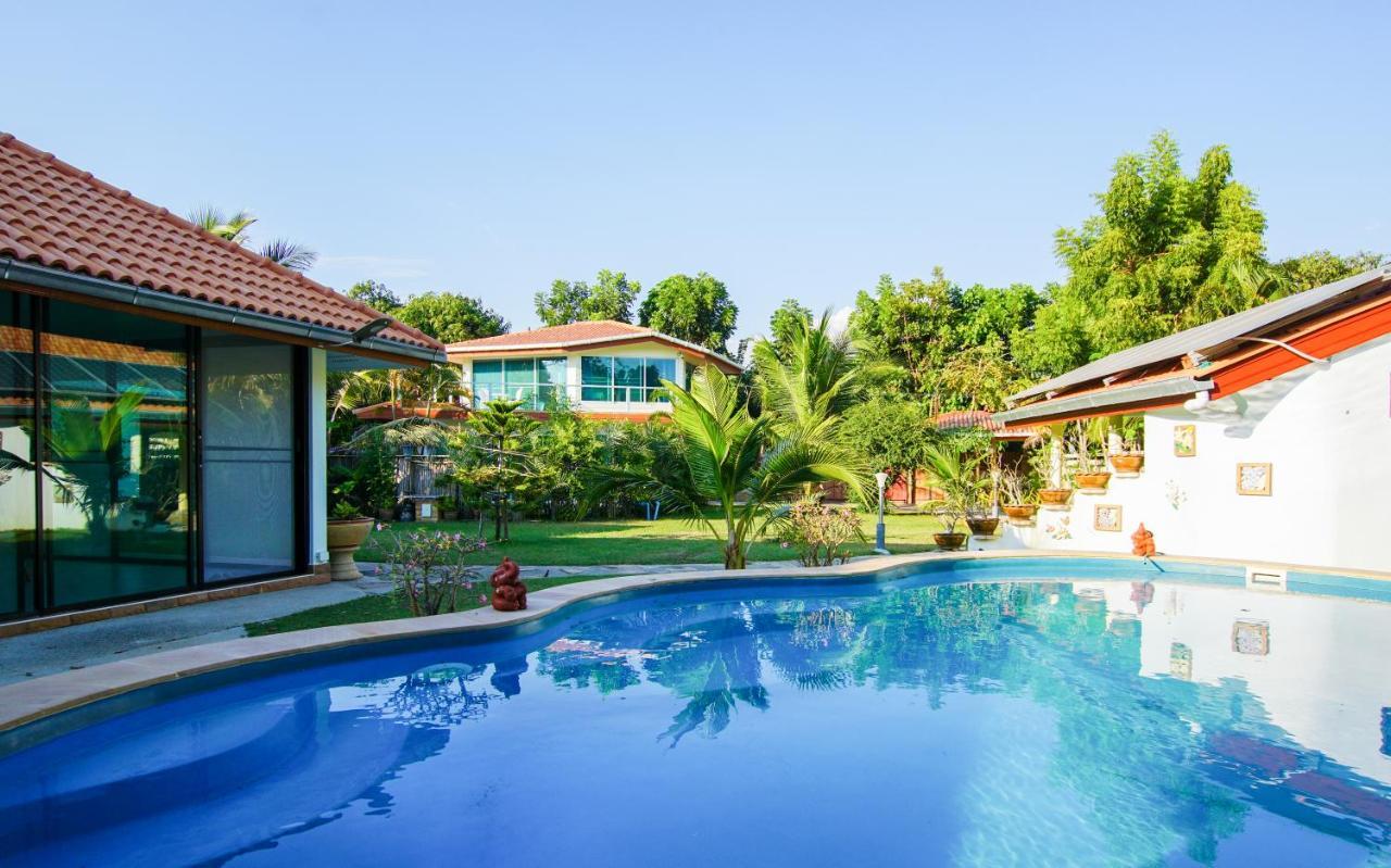 Tina'S Living Paradise - Guesthouses With Private Pool バンペー エクステリア 写真