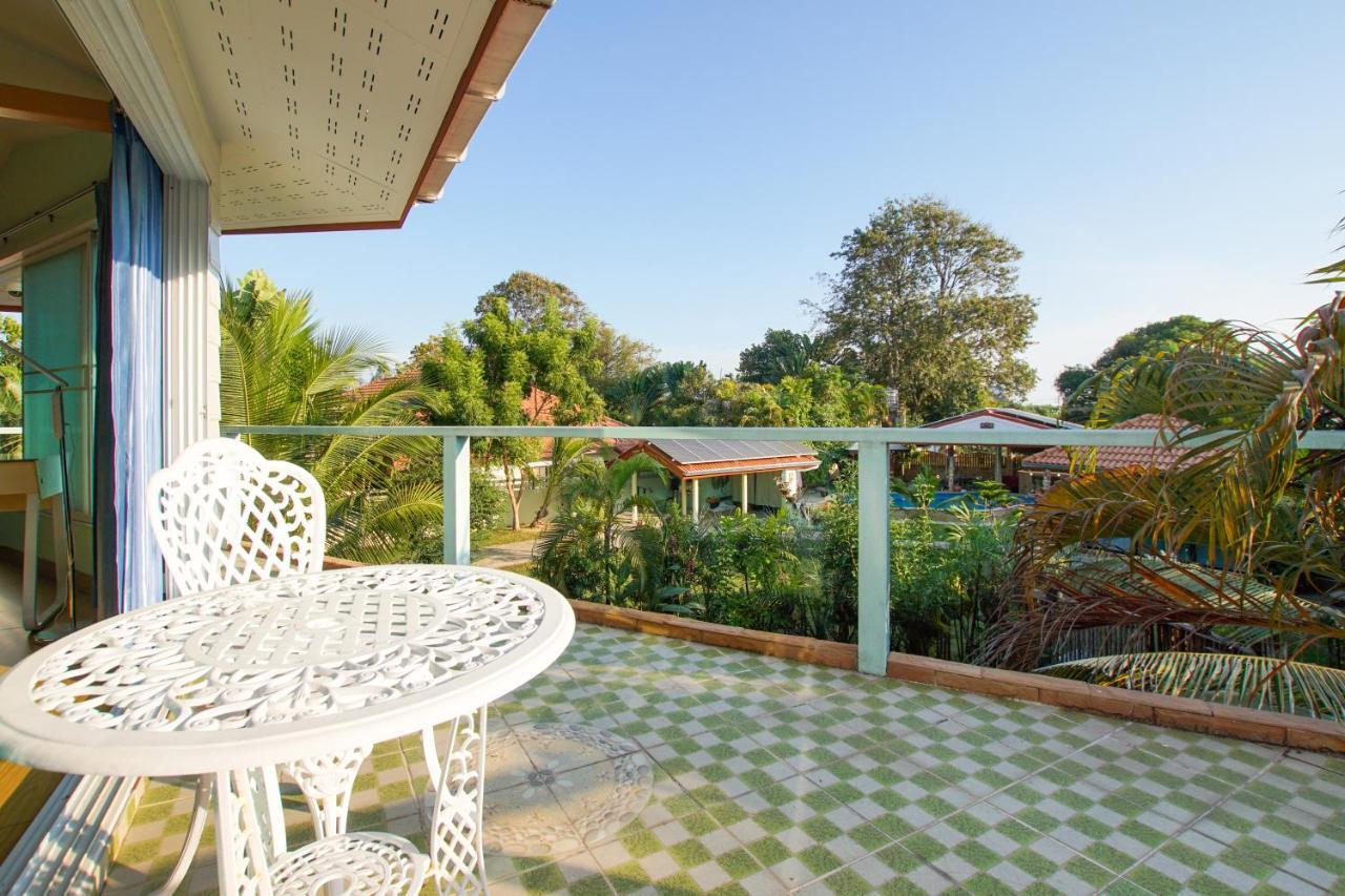 Tina'S Living Paradise - Guesthouses With Private Pool バンペー エクステリア 写真
